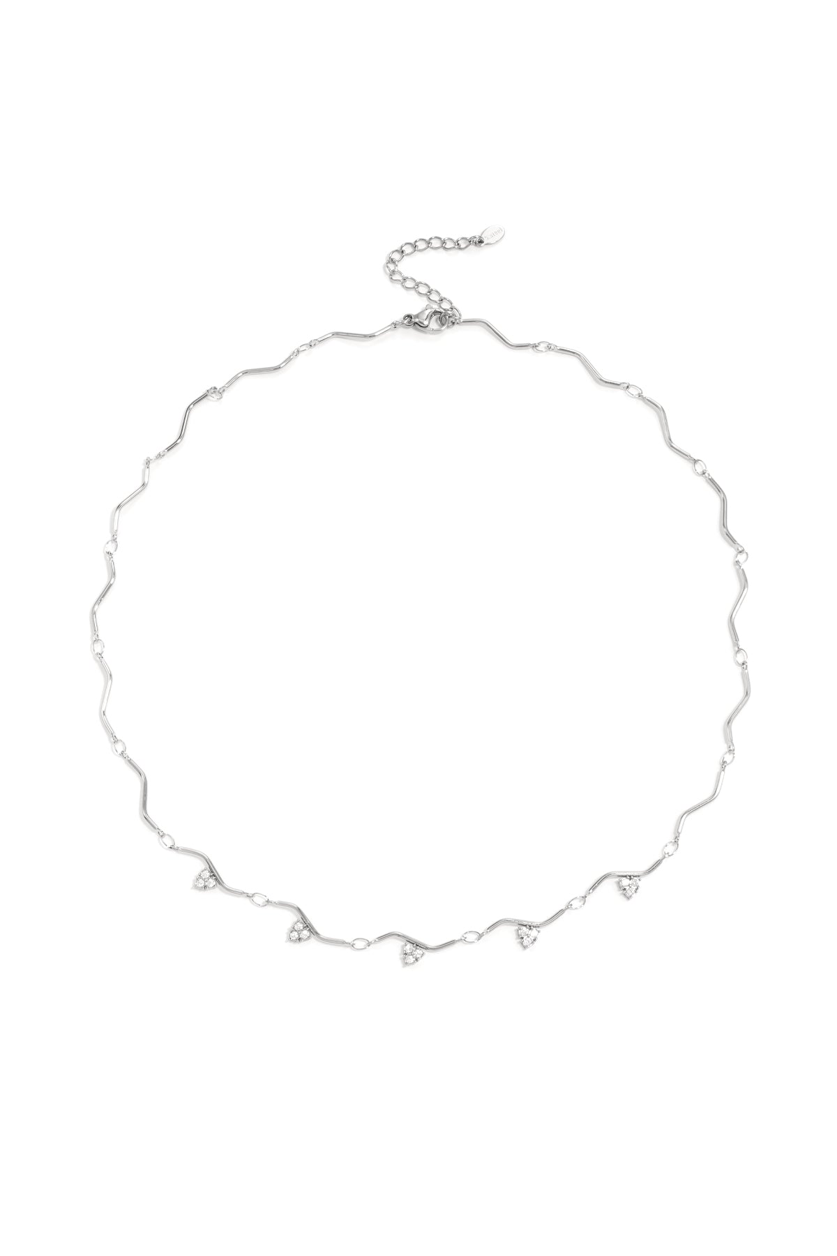 Collar con diseño en zigzag y piedras
