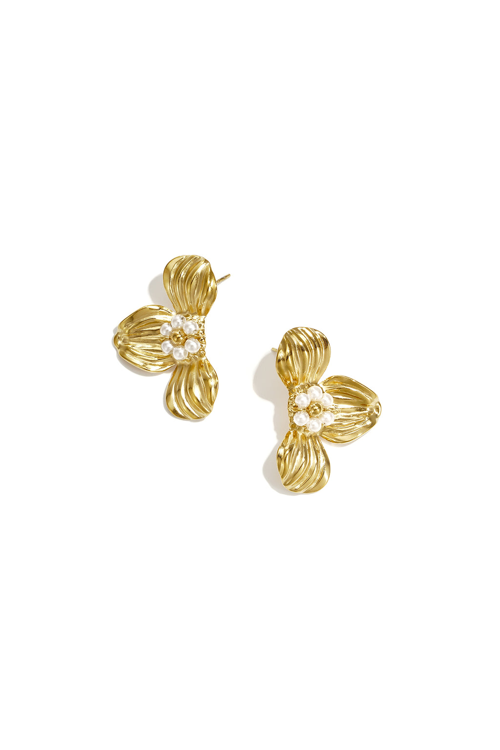 Pendientes de botón con diseño floral
