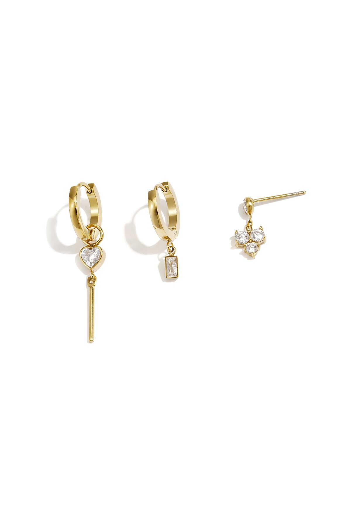 Conjunto de pendientes con forma de corazón