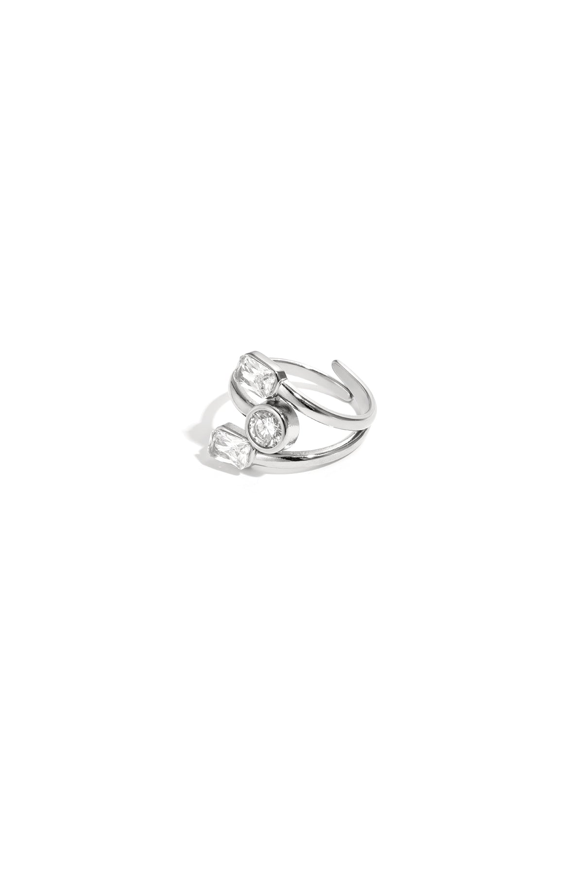 Anillo con piedras variadas