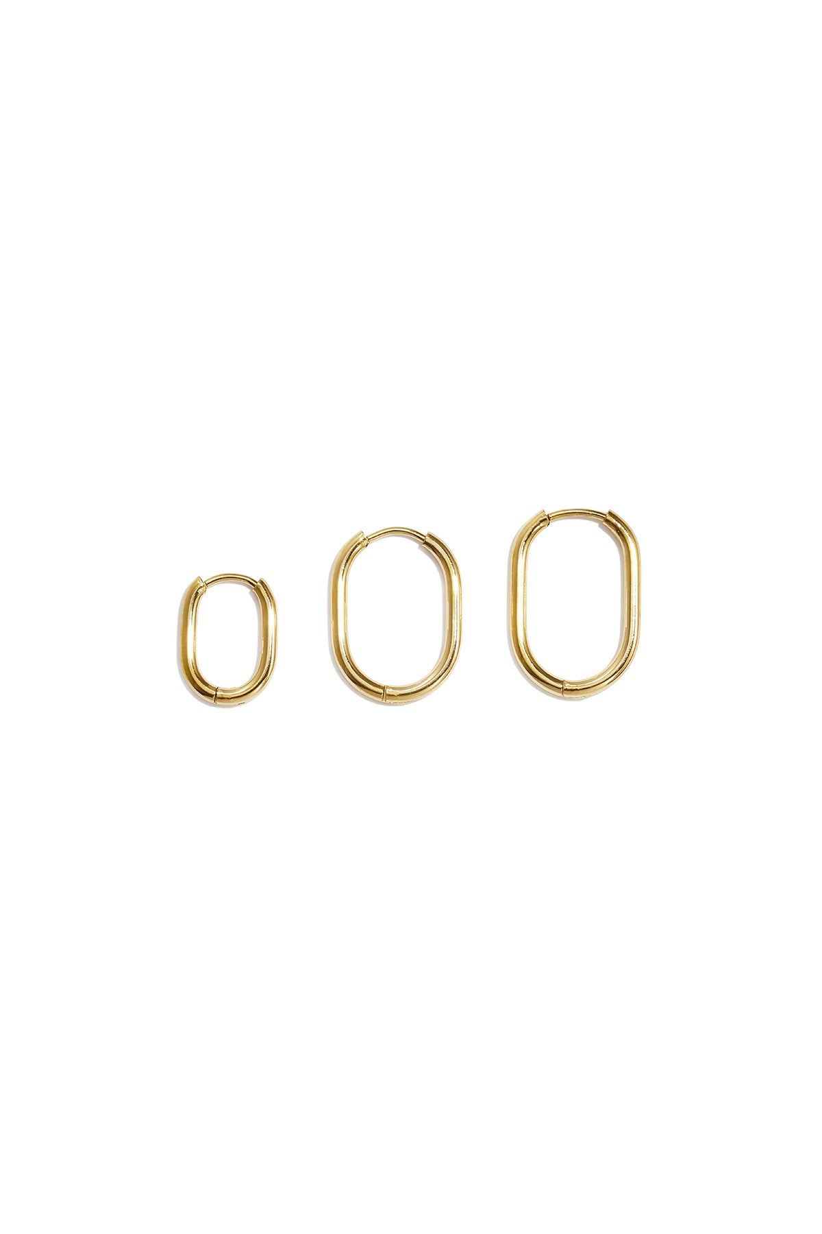 Conjunto de pendientes de acero inoxidable con forma geométrica