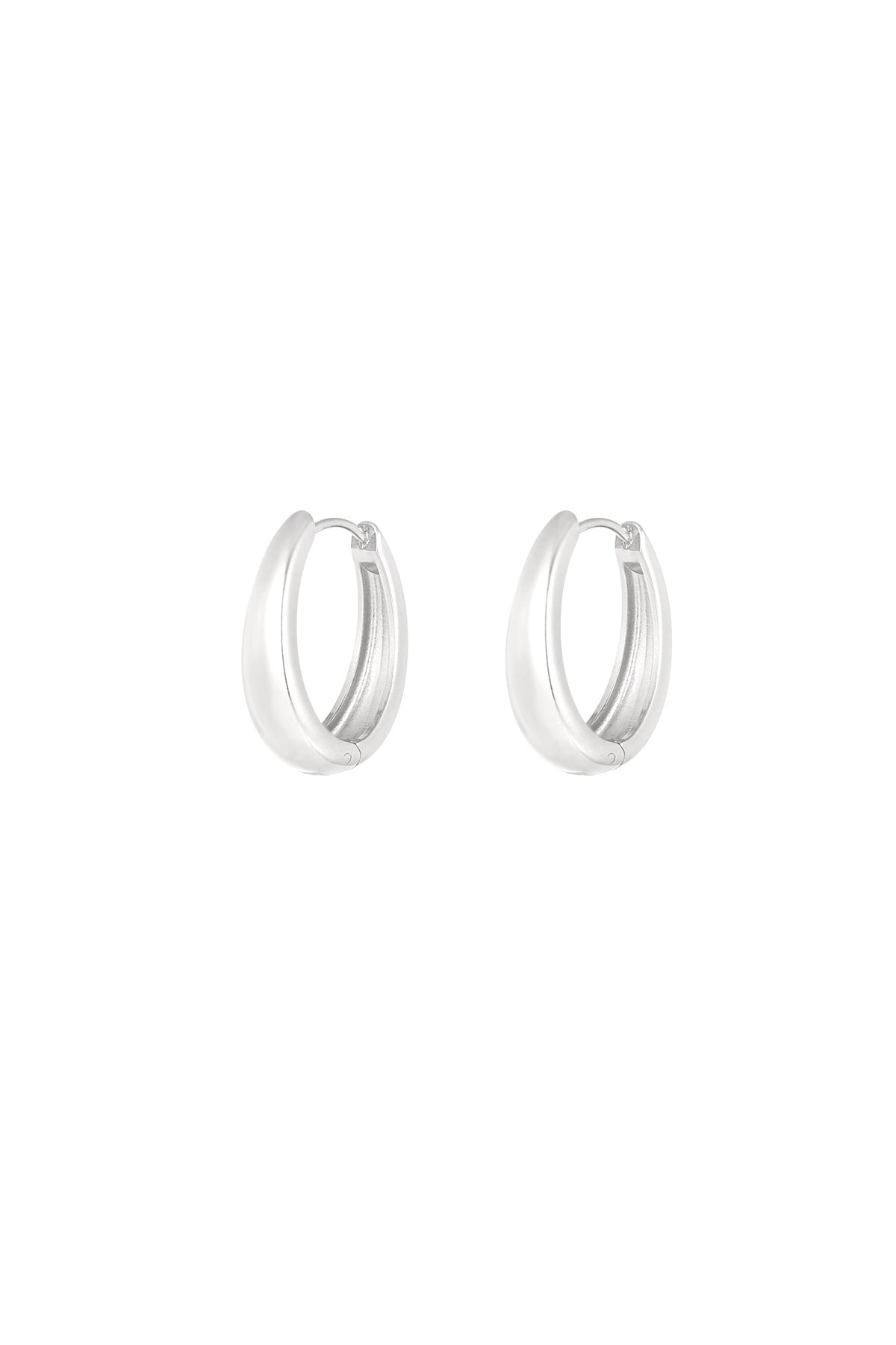 Pendientes de aro con clase
