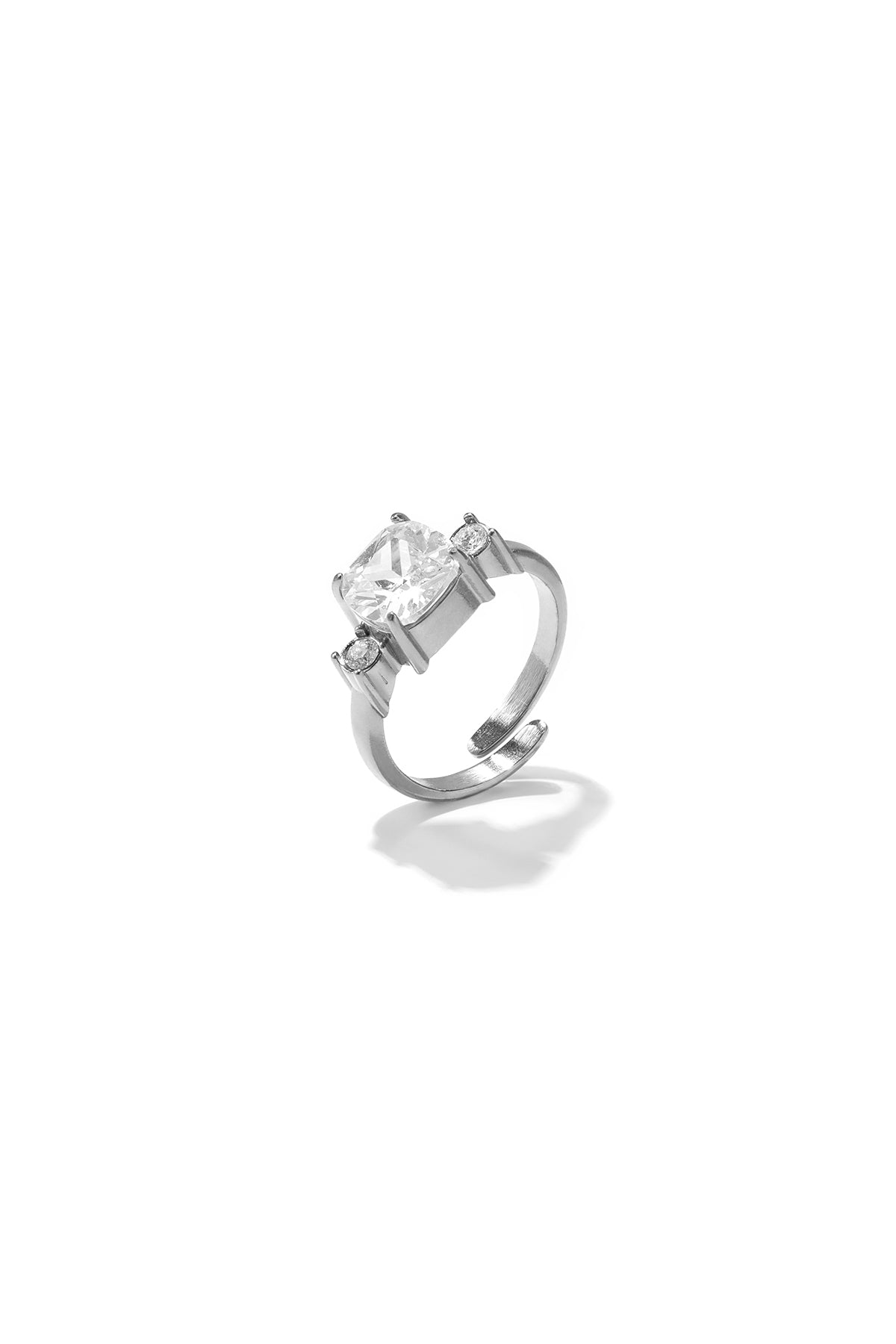 Anillo Minimalista con Circonitas