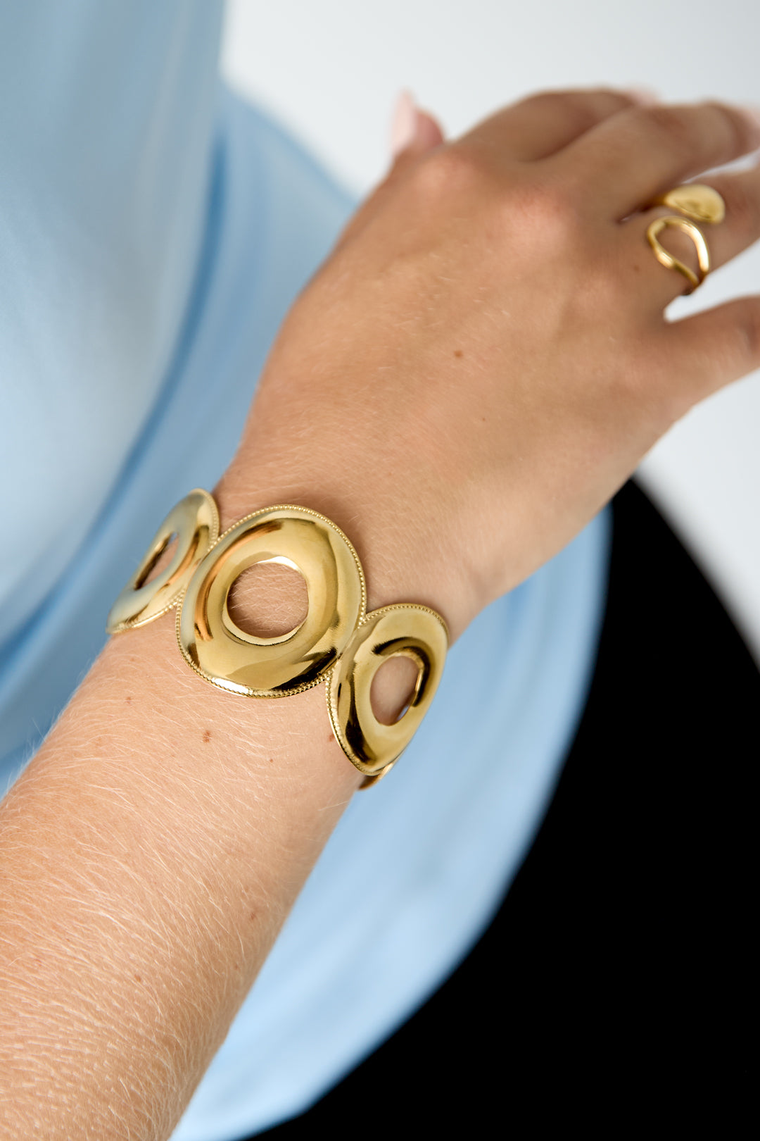 Pulsera brazalete círculos