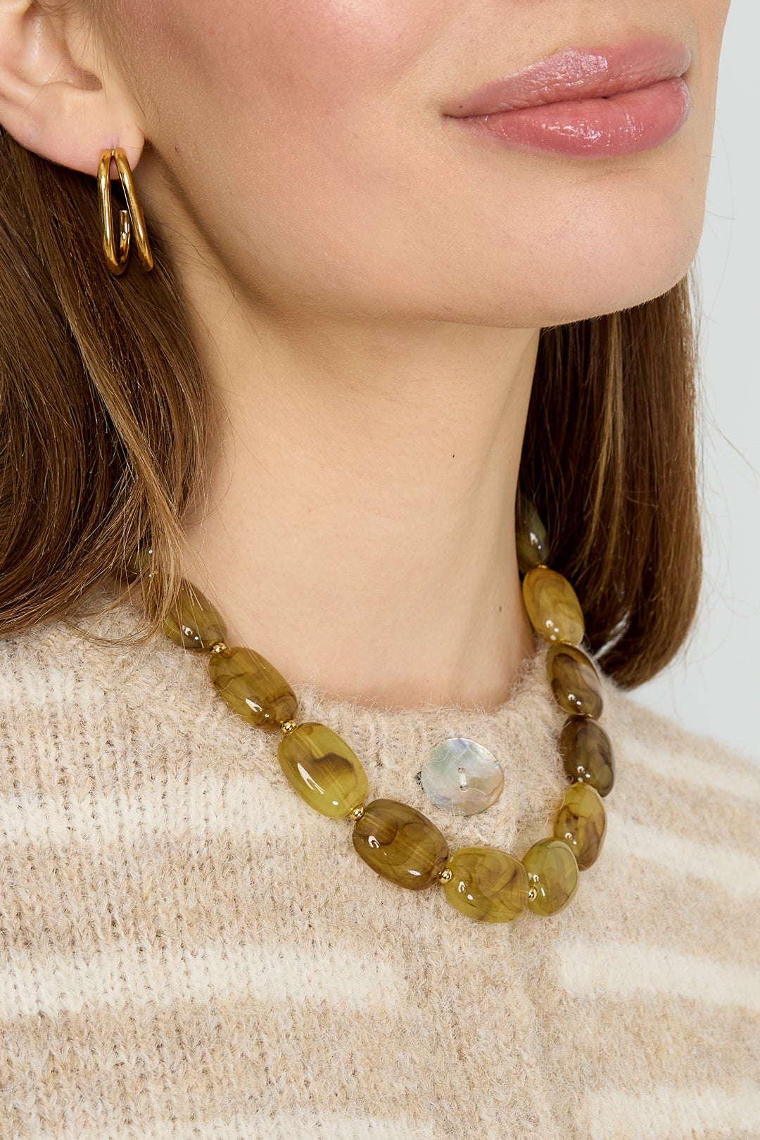 Collar con cuentas cuadradas