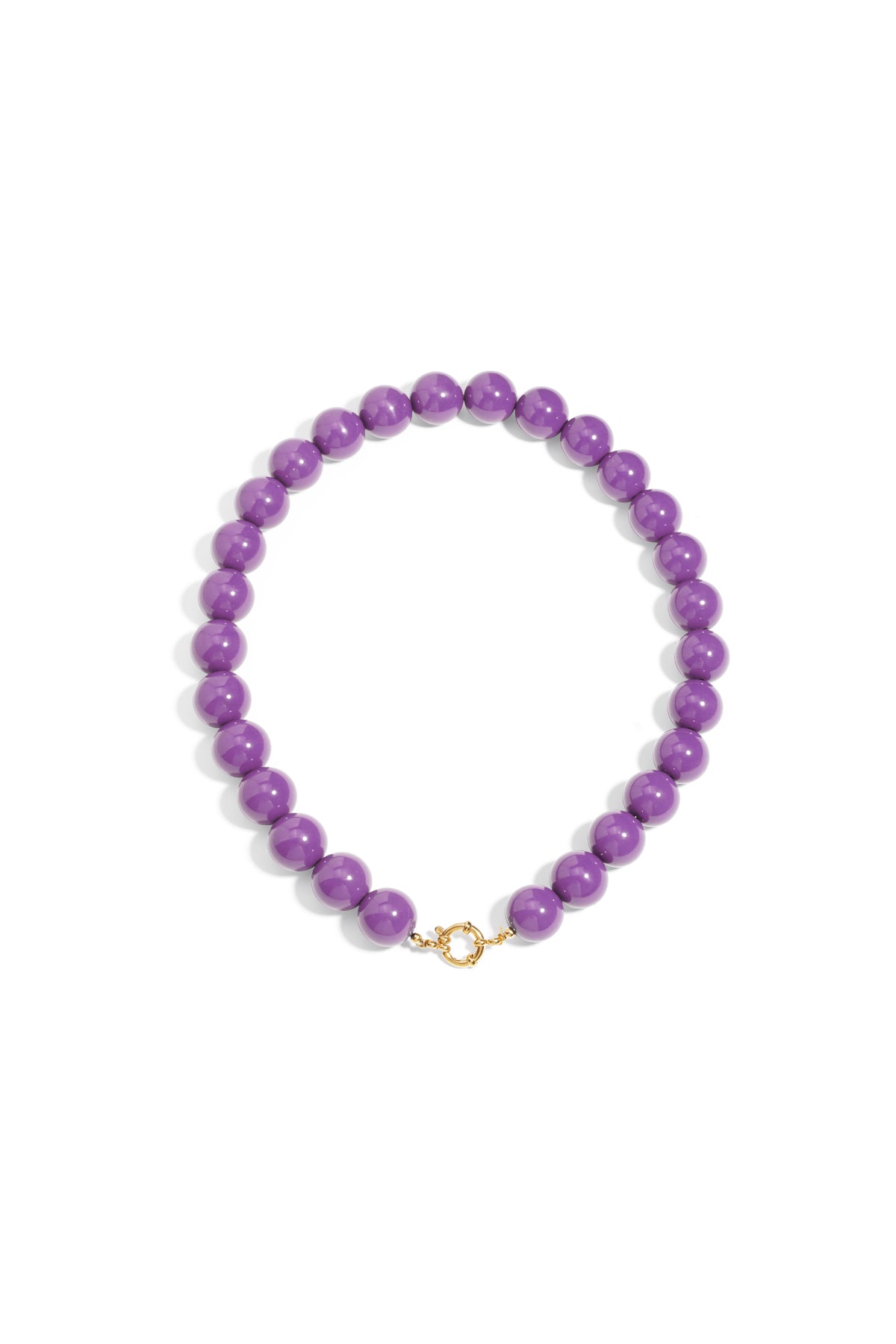 Collar de resina con cuentas