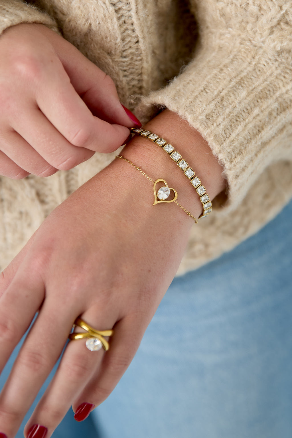 Pulsera con dije de corazón