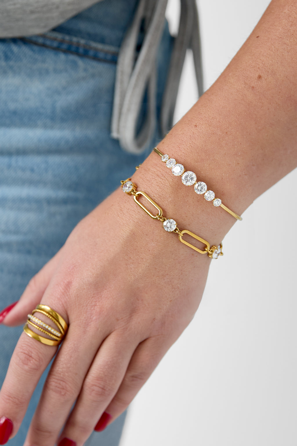 Pulsera con dijes circulares
