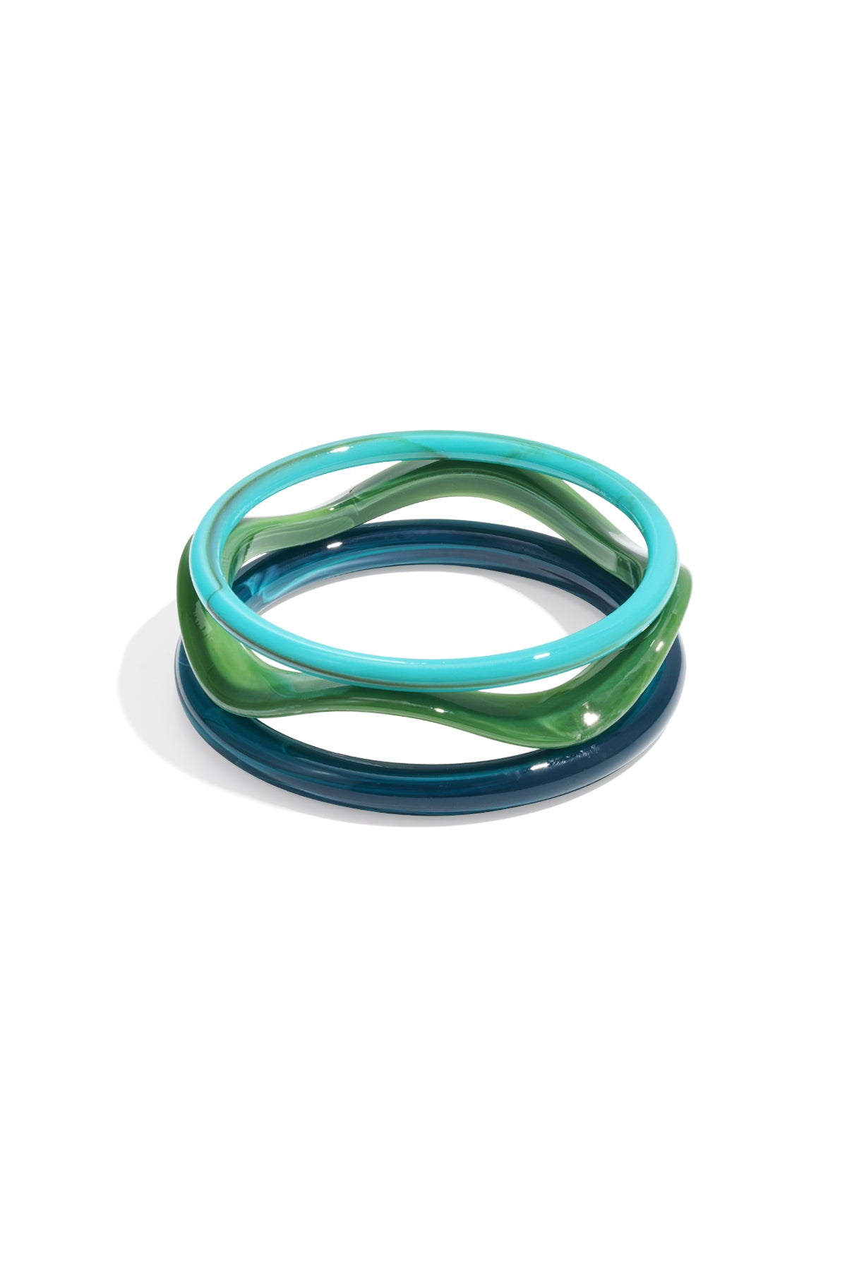 Chic Acrylic Bangles for All Occasions