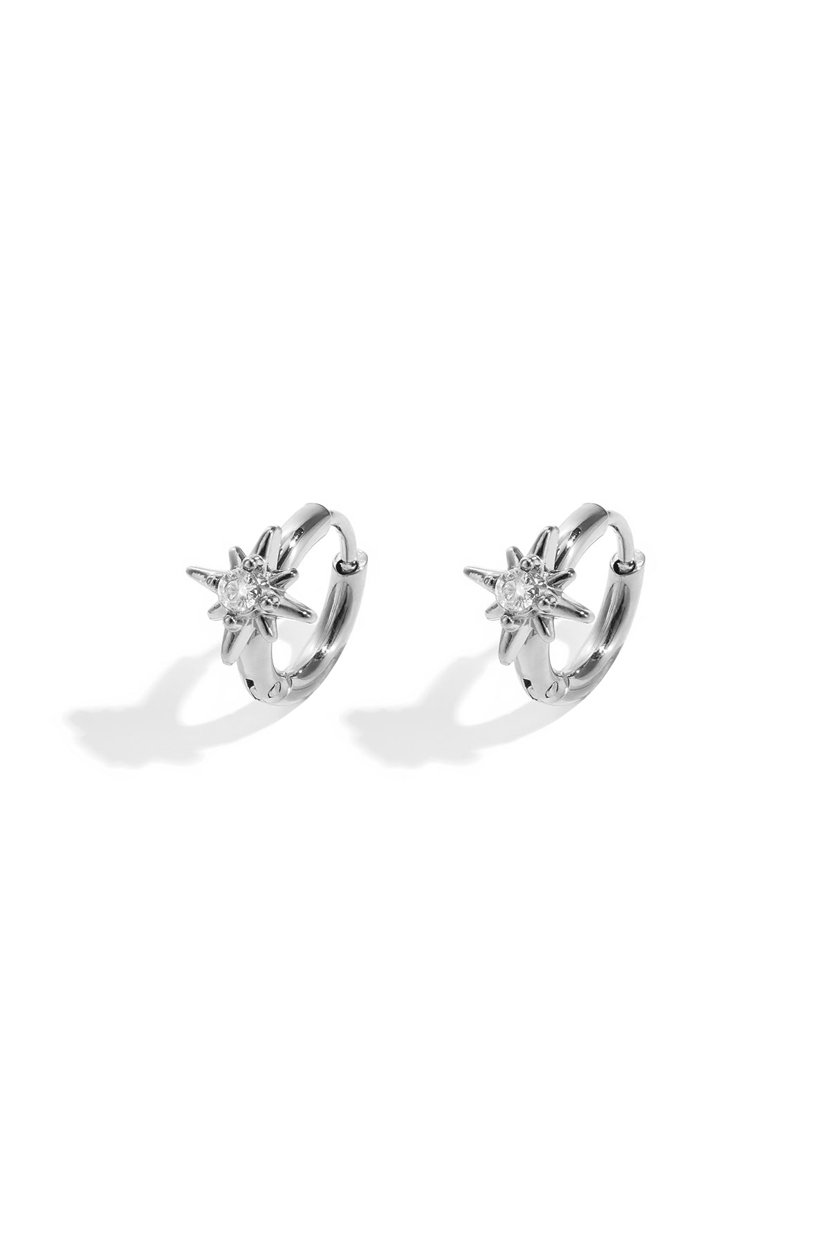 Pendientes de aro con estrella fugaz y piedra