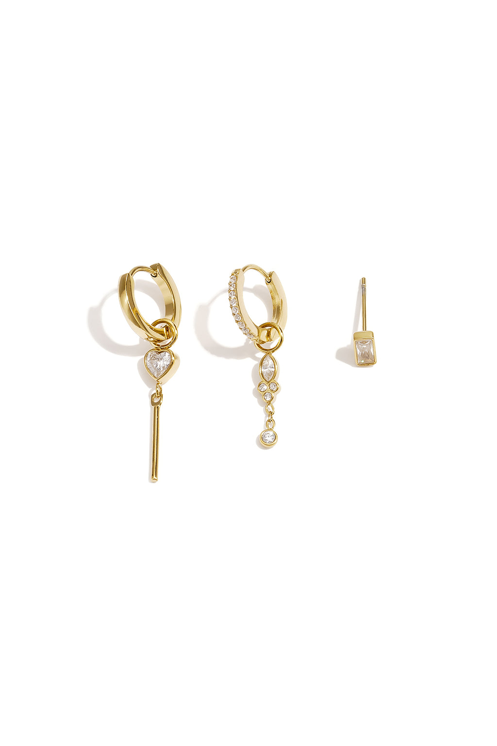 Conjunto de pendientes con forma de corazón