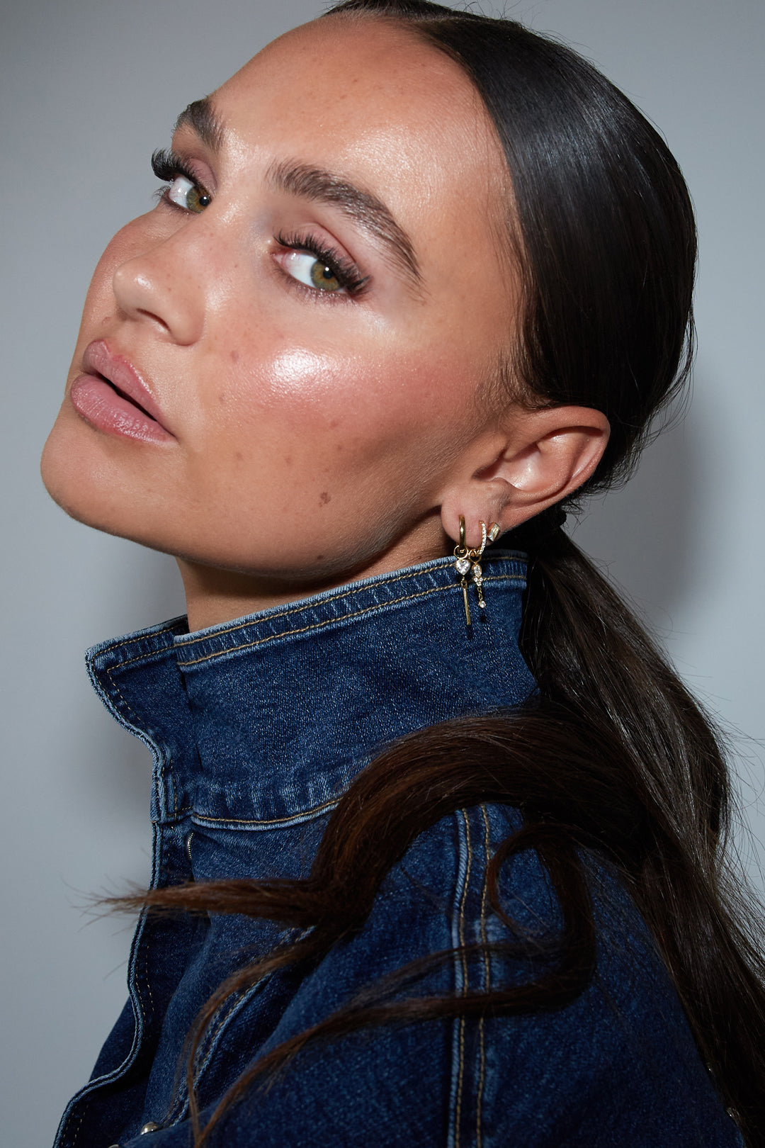 Conjunto de pendientes con forma de corazón
