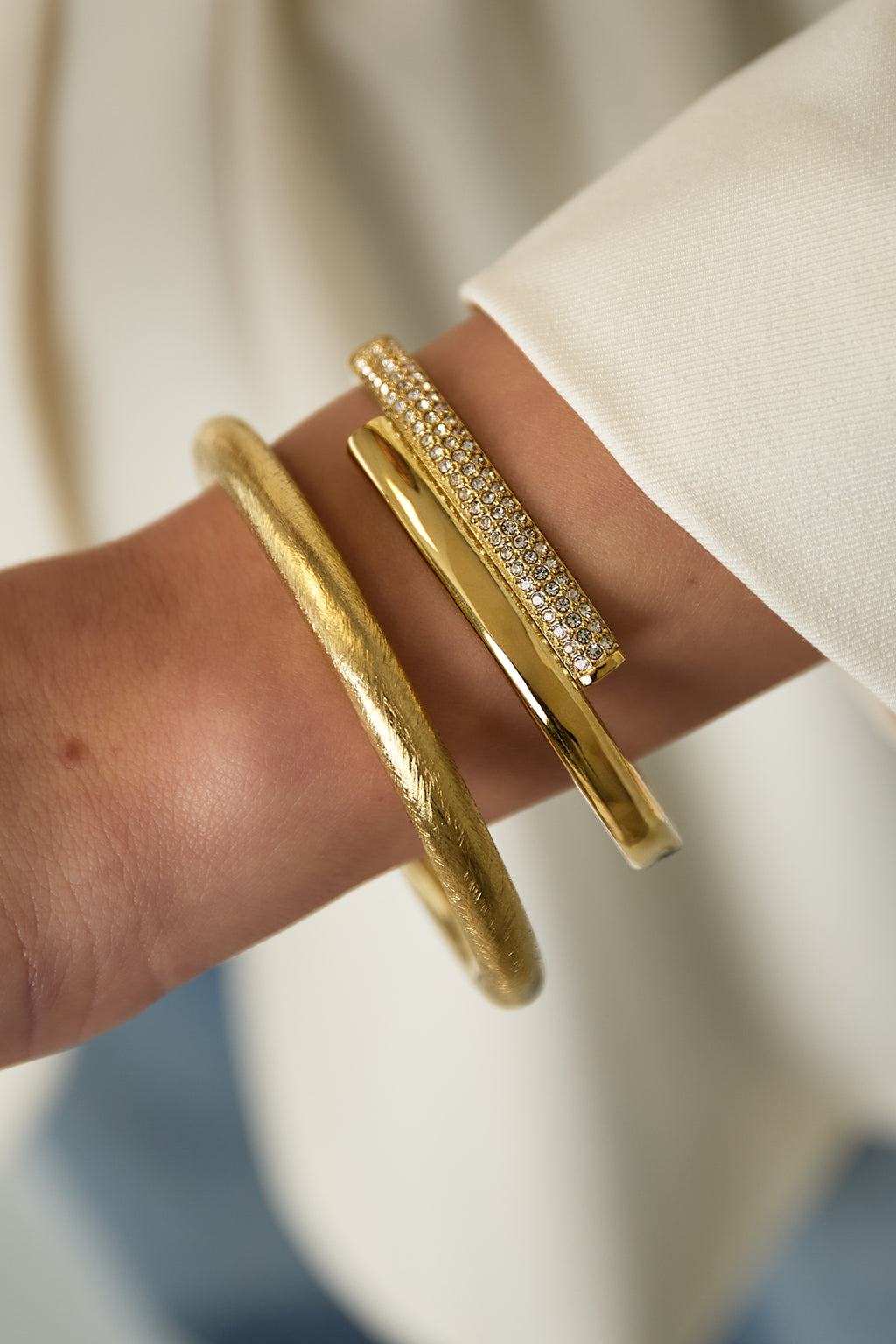 Brazalete de acero inoxidable circulares