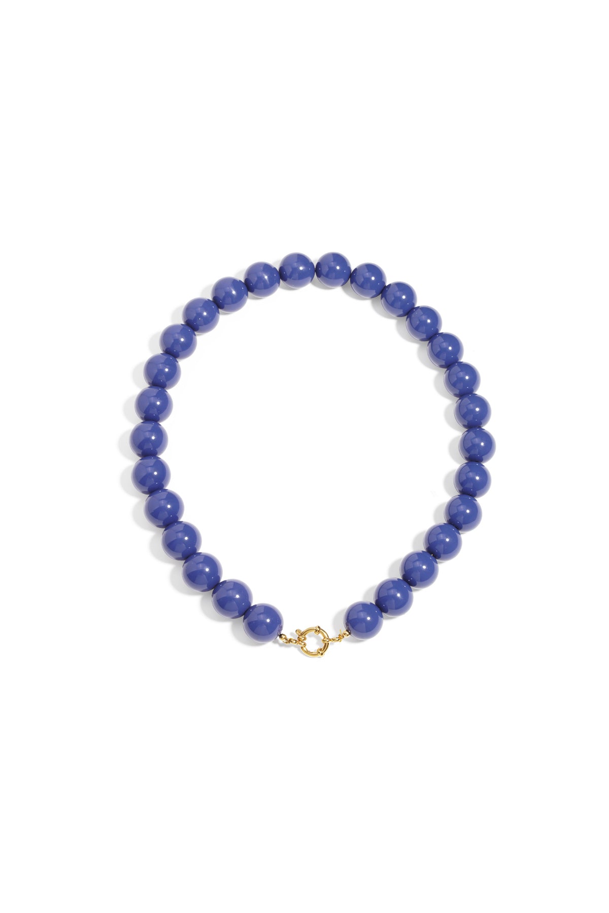 Collar de resina con cuentas