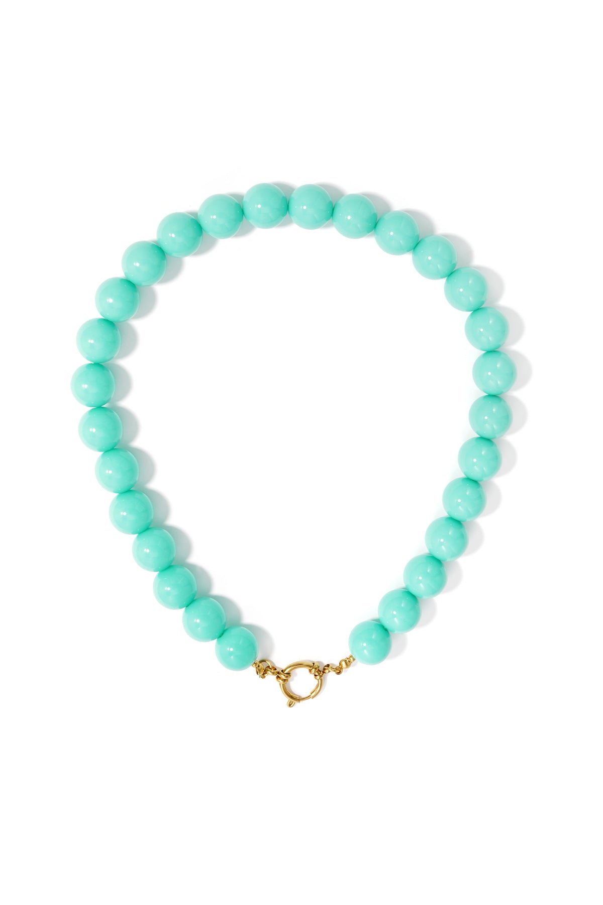 Collar de resina con cuentas