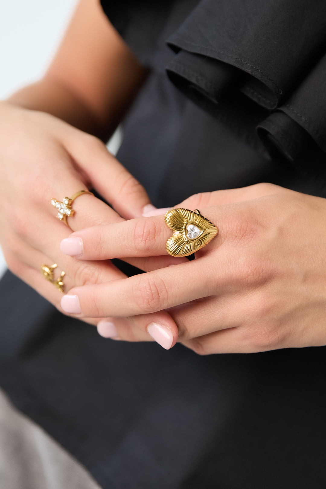 Anillos llamativos con forma de corazón