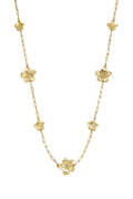 Collares largos con diseño floral