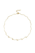 Collar con diseño en zigzag y piedras